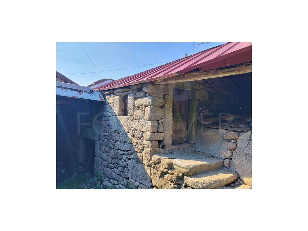 Moradia para restauro Castro Laboreiro, Melgaço - Grande imagem: 5/9