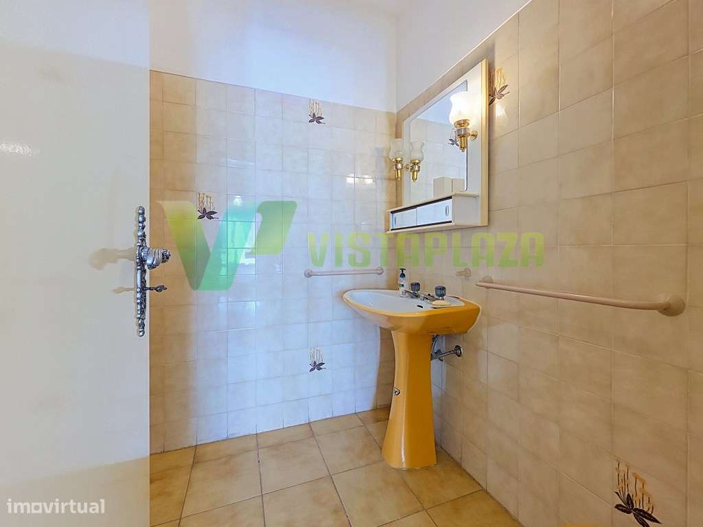 Apartamento T2 em Faro com Vista Rio ,Excelente Localização junto a...-20