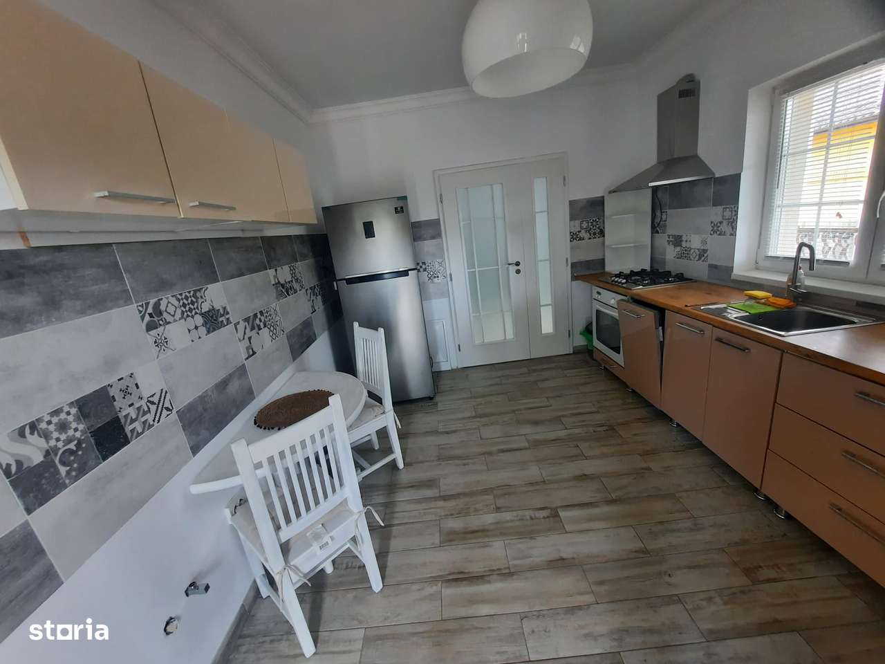 casa de inchiriat premium in spate la hanul visoianu 800 euro - Imagine principală: 3/16