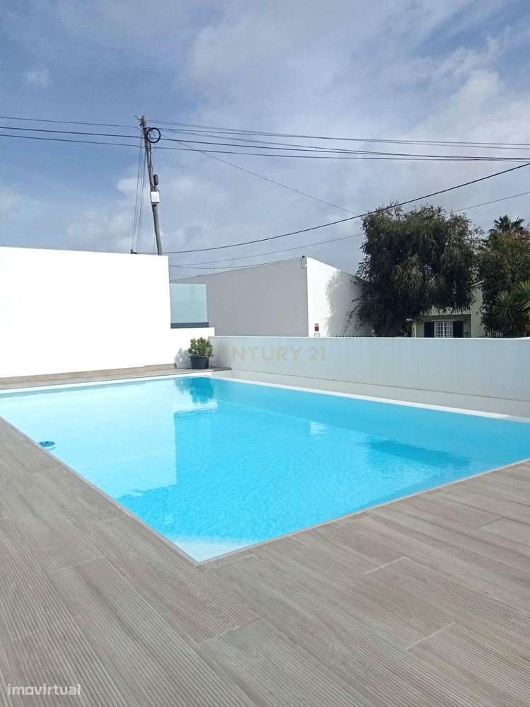 Moradia T4 com Jardim e Piscina no Ramalhal, Torres Vedras - Grande imagem: 4/31