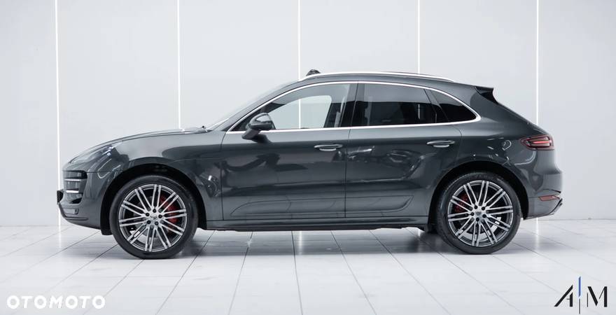 Porsche Macan Turbo - 10