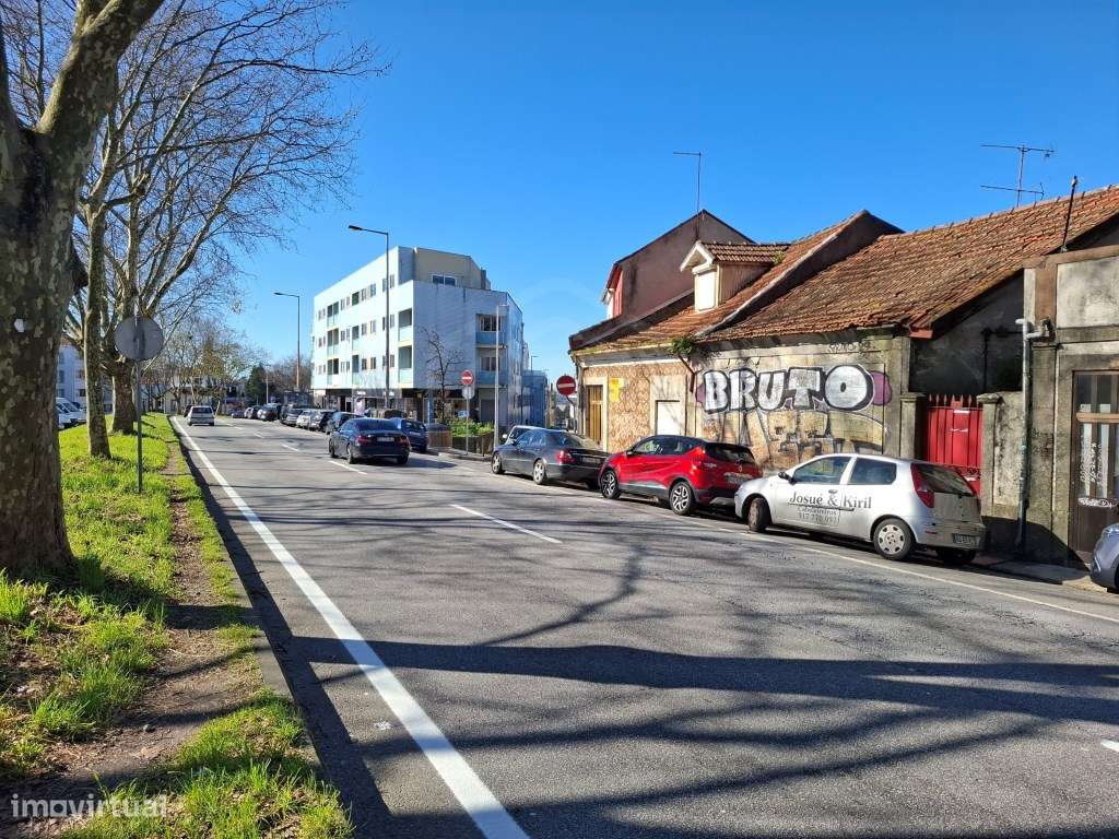 Terreno para Construção a 800 metros do Hospital de São João, Porto - Grande imagem: 4/5