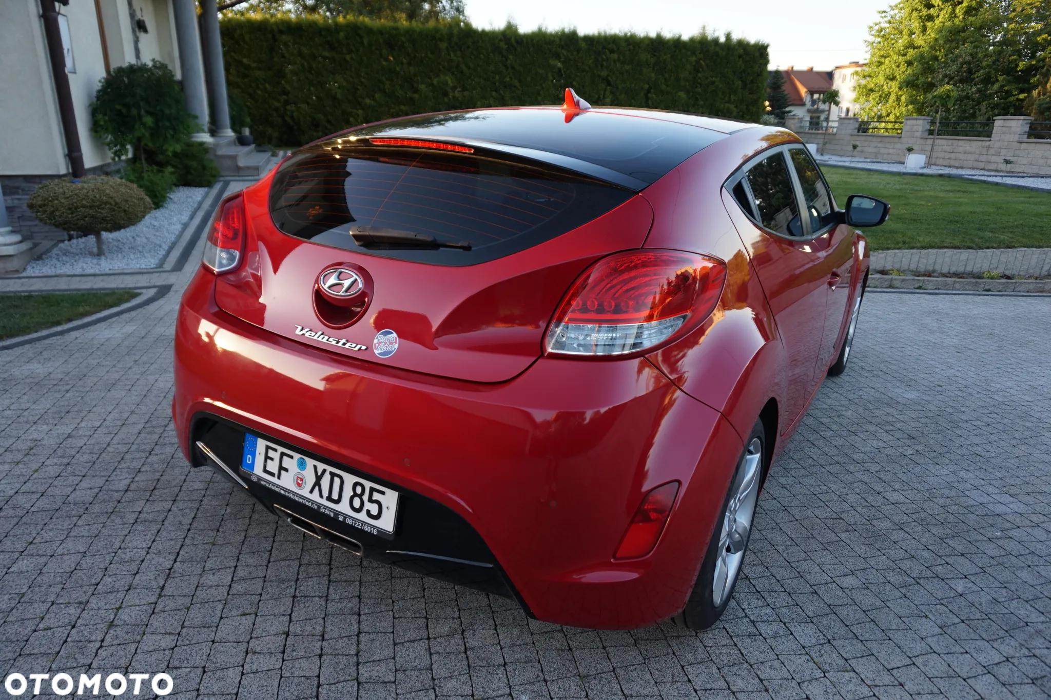 Hyundai Veloster - 12