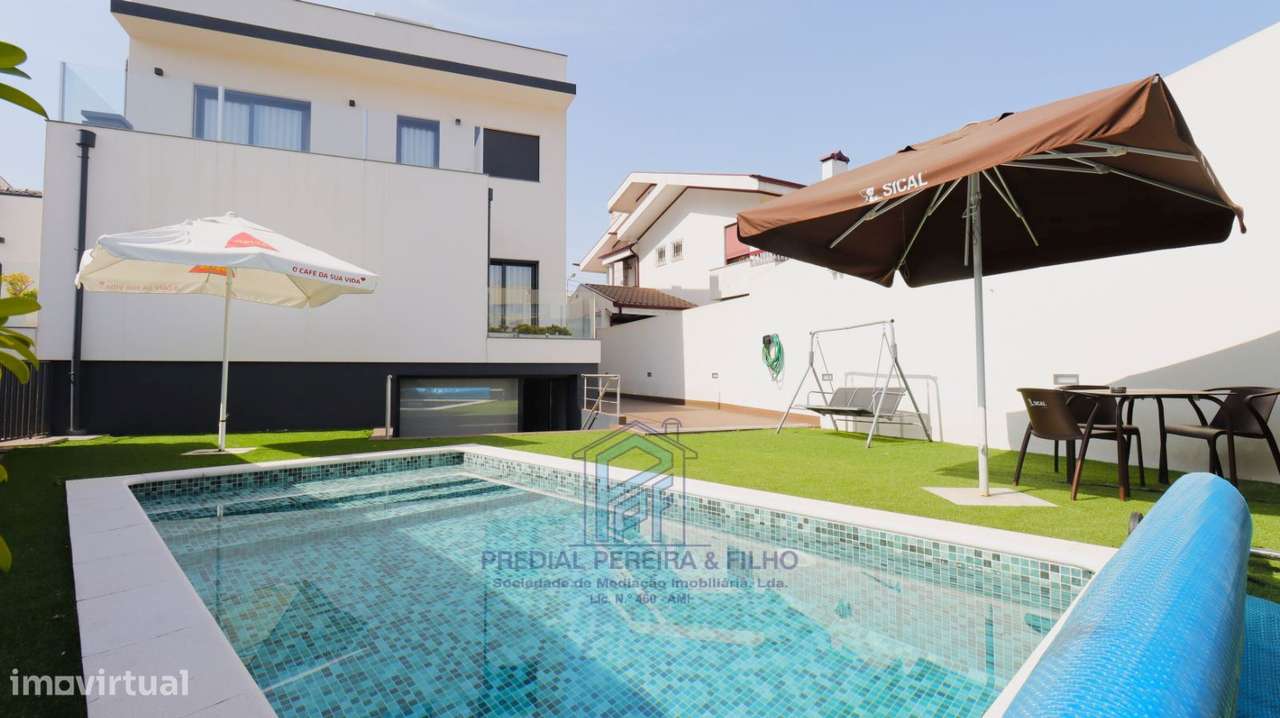 Moradia T5 de 4 Frentes c/ Piscina  Venda Nova / Rio Tinto - Grande imagem: 2/30