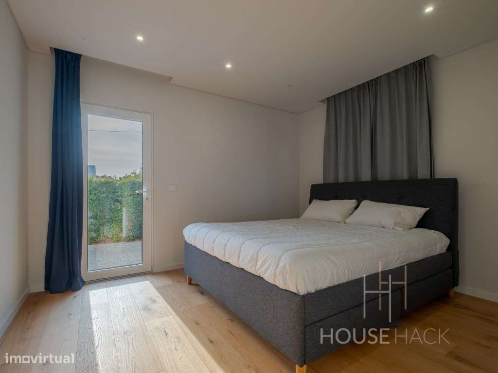 Moradia isolada T6 com Piscina | Aroeira Central | 4 Suites-12