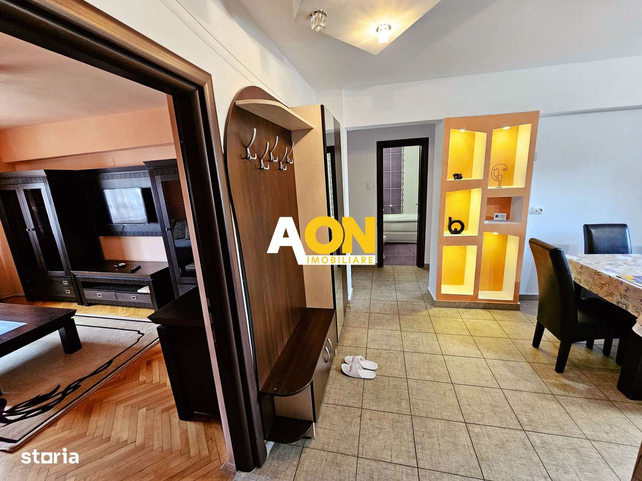 Apartament 3 camere decomandat, etaj 2, ultracentral, zona Primarie - Imagine principală: 3/10