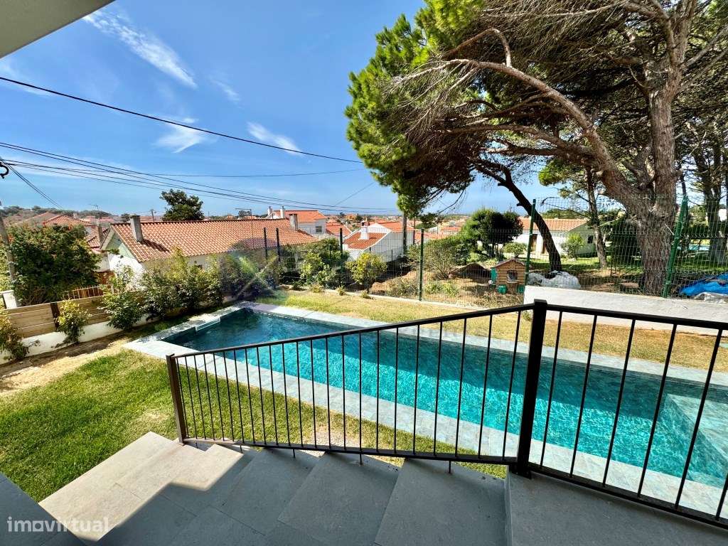 Moradia T3, nova a estrear, situada em Murches.-13