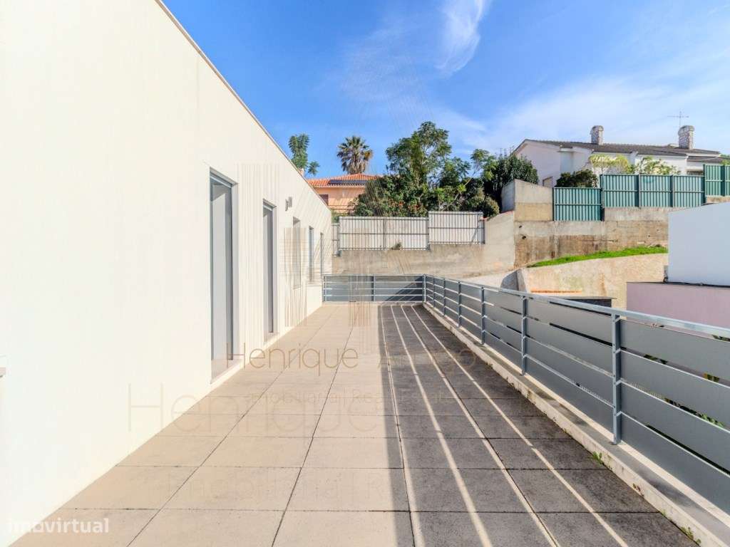 Moradia T4 com piscina em Castelo (Sesimbra)-21