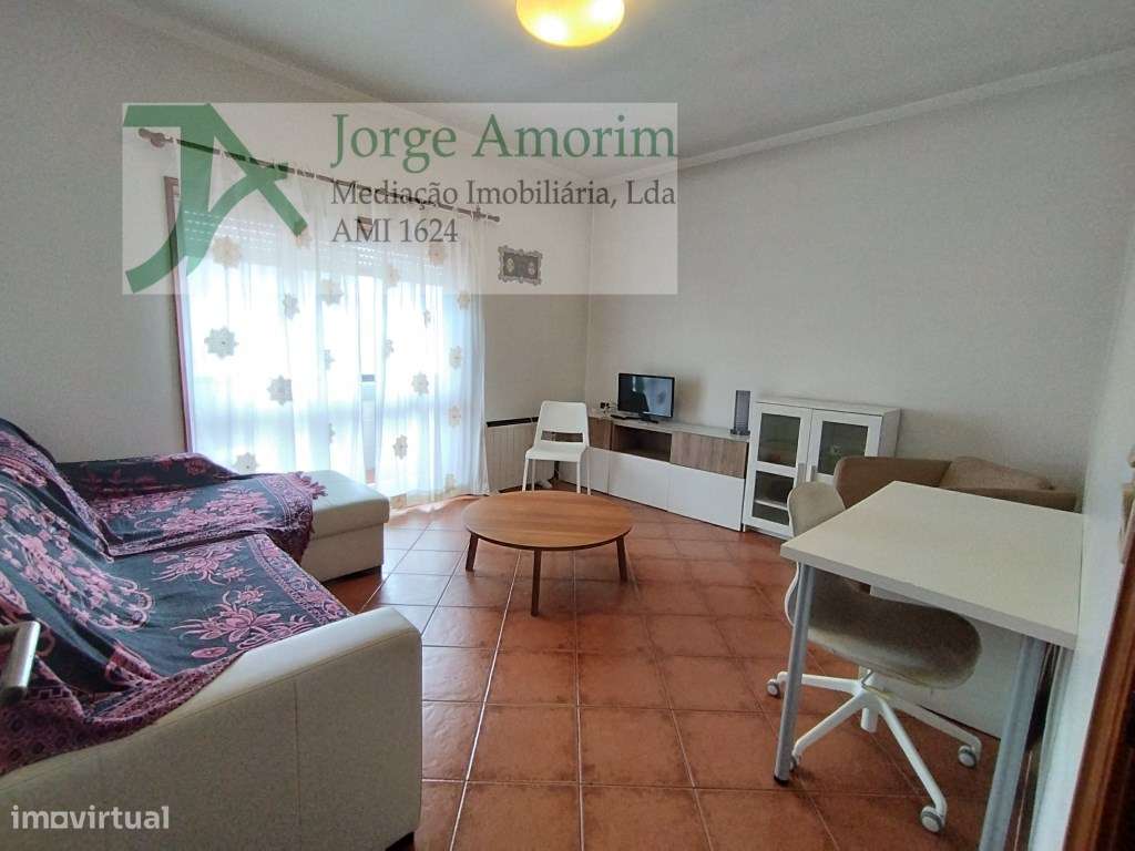 T2 Senhora da Hora - Excelente Localização! Lugar de garagem e arrumo - Grande imagem: 3/16