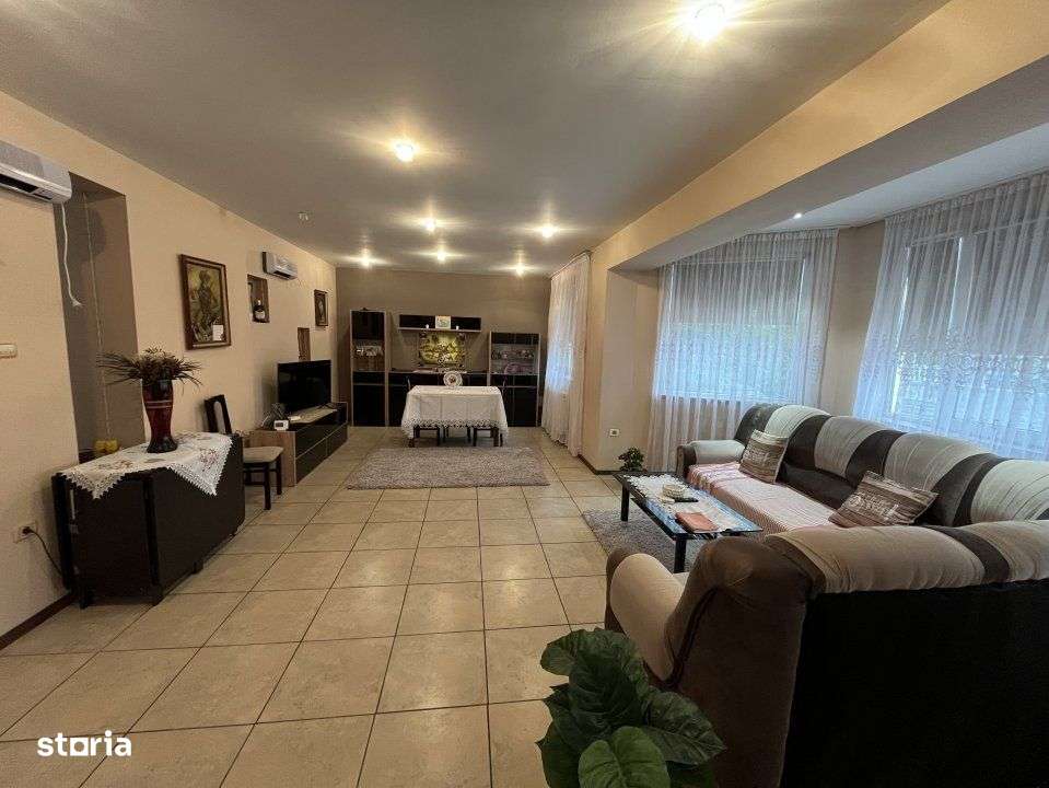 Exclusivitate! Casa 3 camere, partea dreapta, Valu lui Traian! - Imagine principală: 4/9