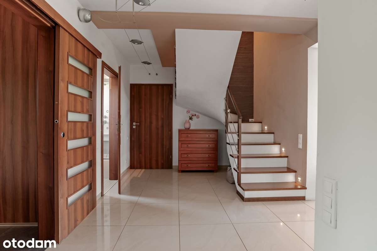 Komfortowy dom w Czerlejnku (gm. Kostrzyn) idealny dla rodziny !-7