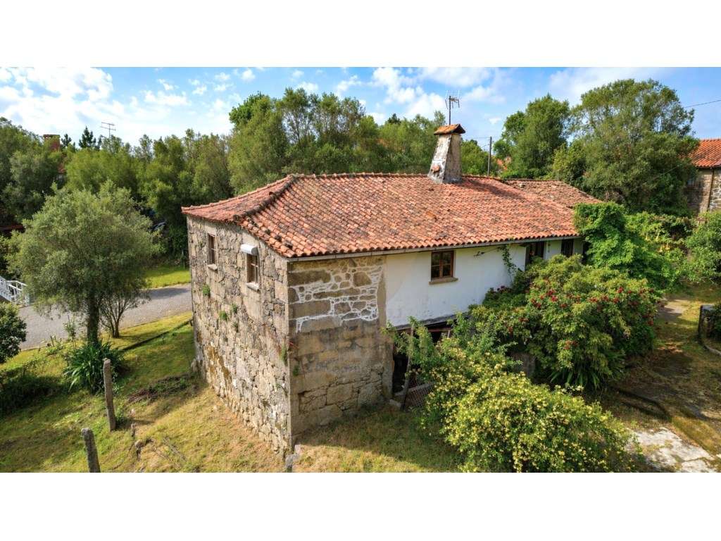 Casa Antiga T3 para Restauro | Facha - Ponte de Lima - Grande imagem: 2/30