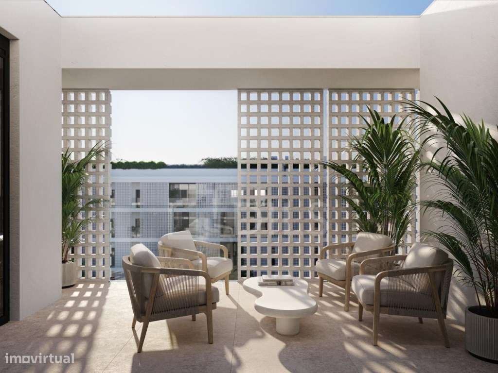 Apartamento T2 com varanda e estacionamento em Vilamoura - Grande imagem: 2/56