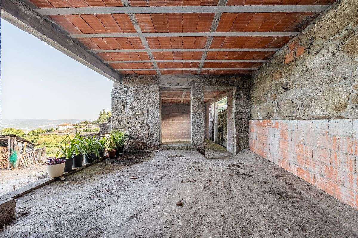 Moradia T3 para venda-8