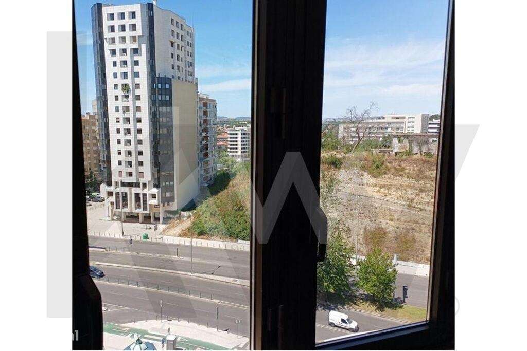 Apartamento T4 com fabulosas áreas em Prédio de Prestígio no Areeiro - Grande imagem: 5/34