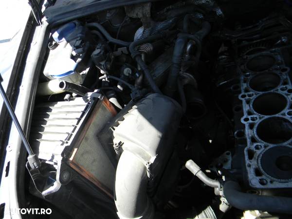 Dezmembrari  VW TOUAREG (7L)  2002  > 2010 2.5 R5 TDI Motorina - 4