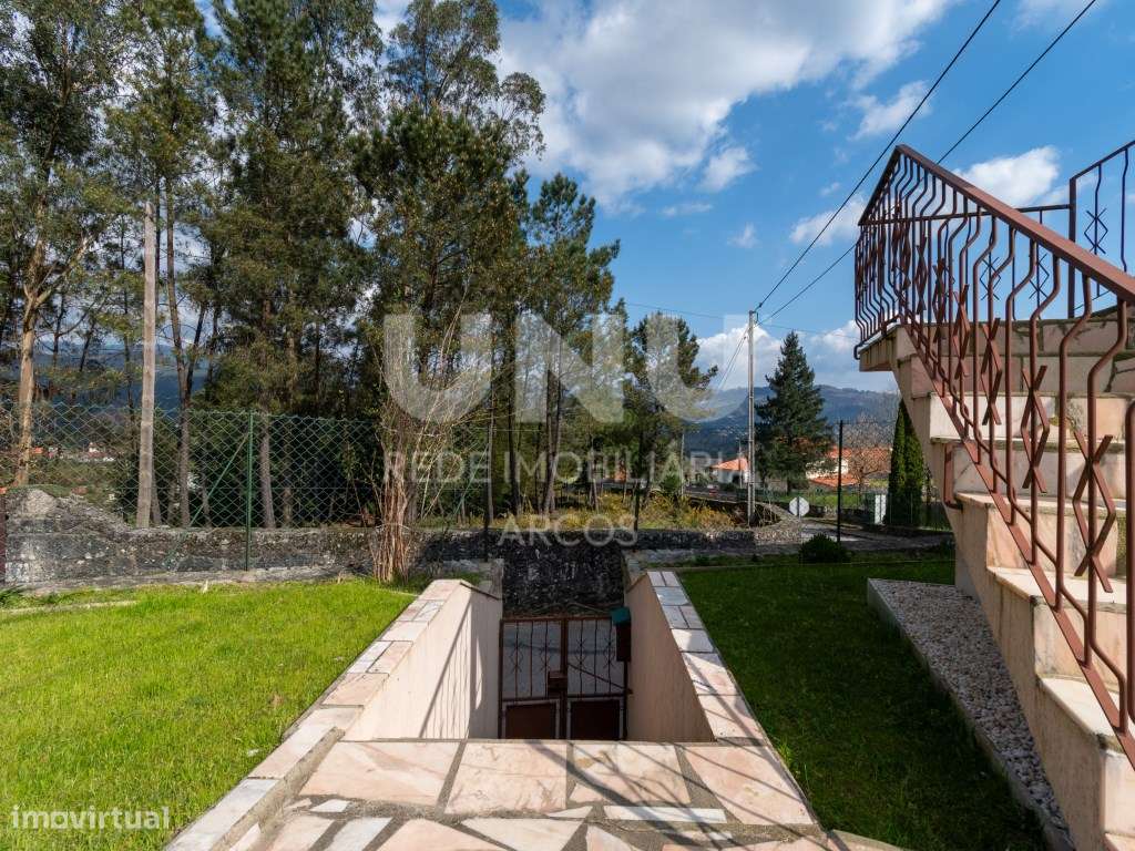 Moradia Bi-Familiar-25