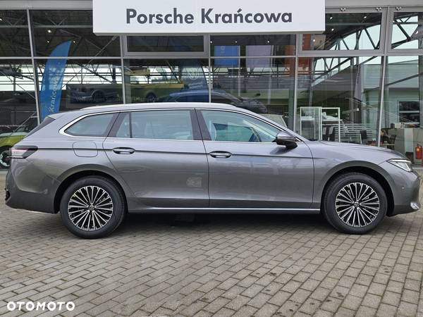 Volkswagen Passat 1.5 TSI ACT mHEV Elegance DSG - 9