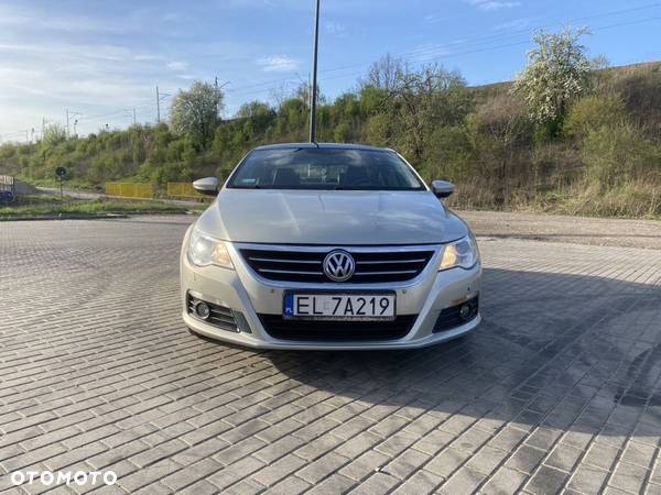 Volkswagen Passat CC - 2