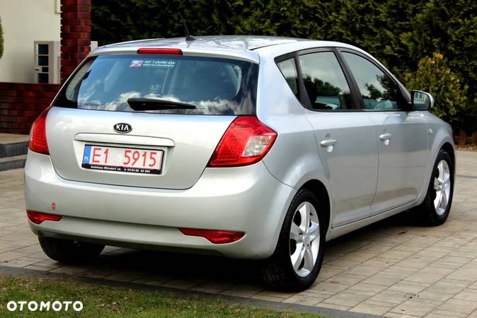 Kia Ceed - 3