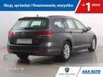 Volkswagen Passat - 6