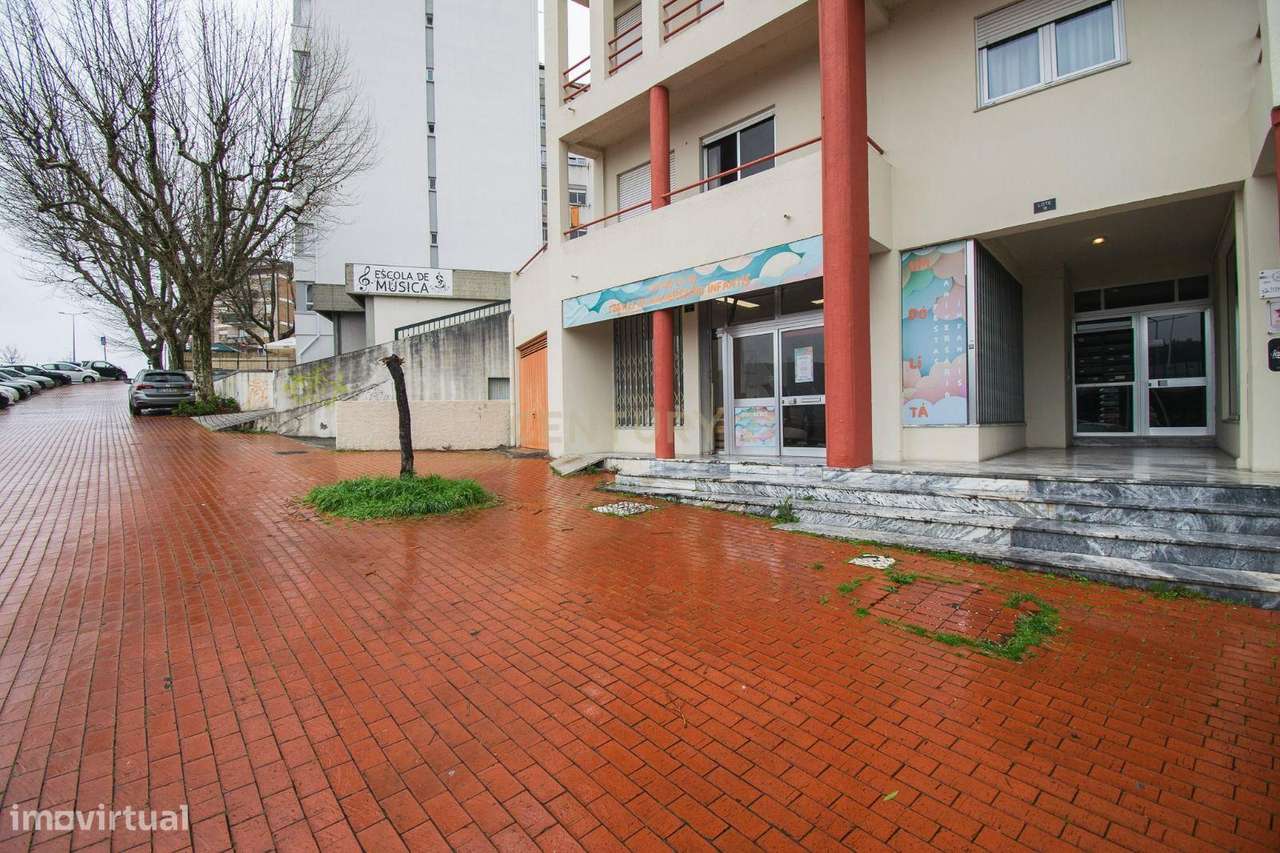 Trespasse – Espaço para Festas Infantis Pronto a Funcionar - Grande imagem: 2/13