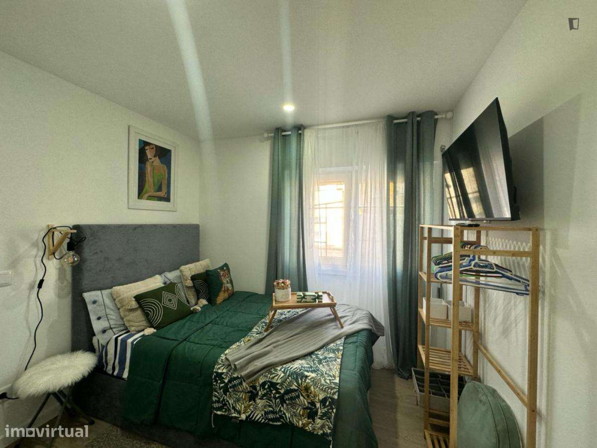 Estúdio - localizado em Norton de Matos Coimbra - Grande imagem: 4/7