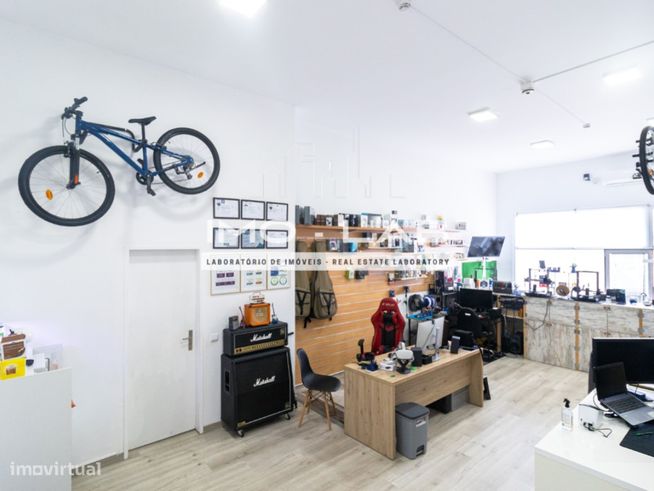 Loja / Espaço Comercial - Funchal-10