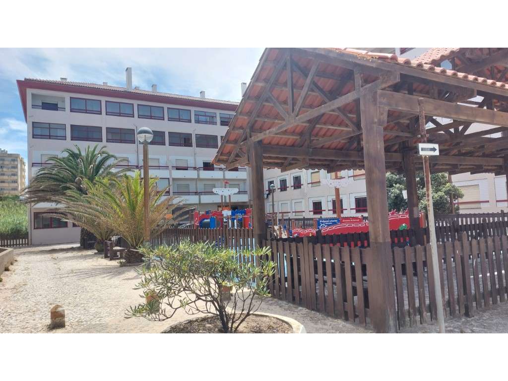 Apartamento T2 na Praia do Pedrogão-17
