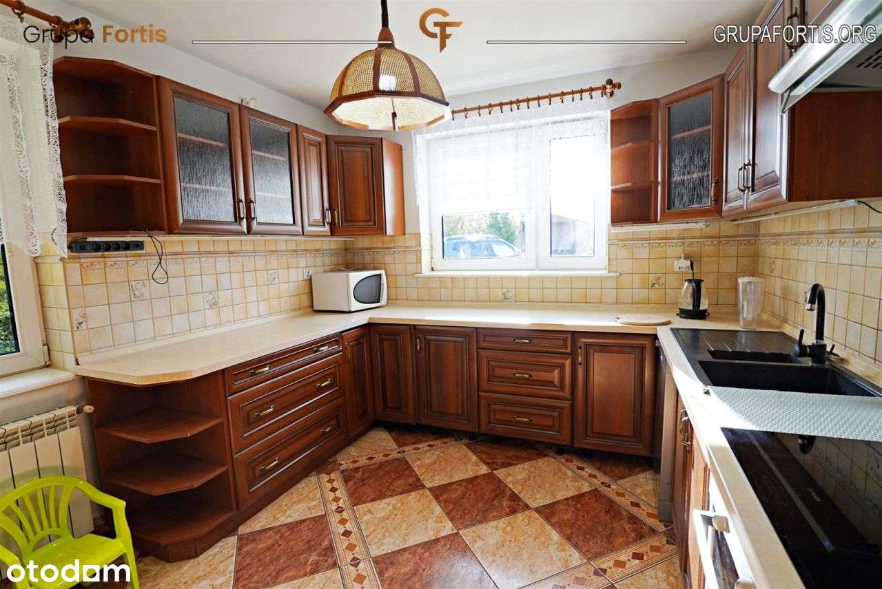 Oszczędny dom 195 m² z działką 56 arów – Pamięcice-7