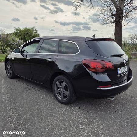 Opel Astra 2.0 CDTI DPF Sports Tourer - 8