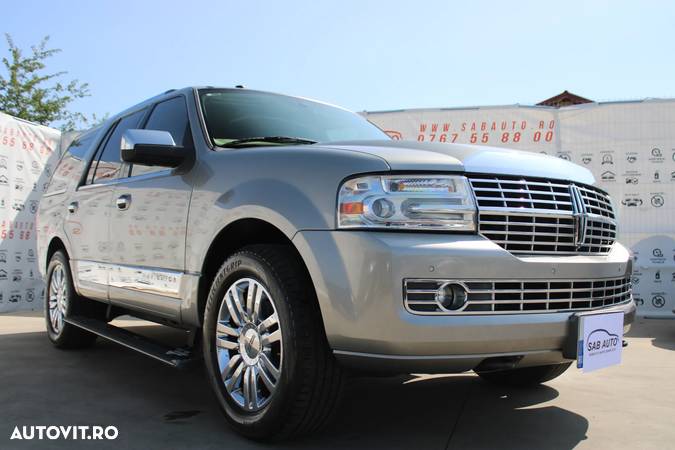 Lincoln Navigator - 2