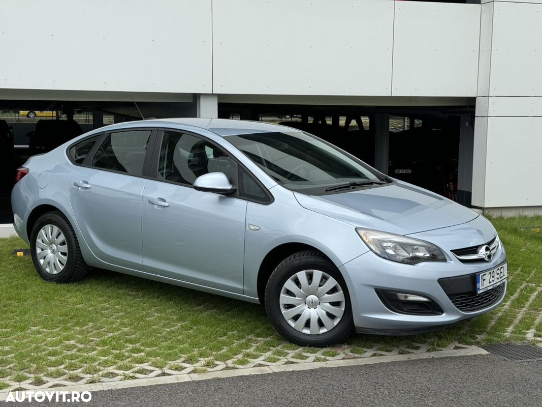 Opel Astra - 2