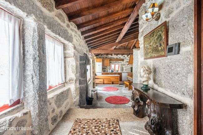 Moradia T4 em condomínio privado- Ribeiros- Fafe-6