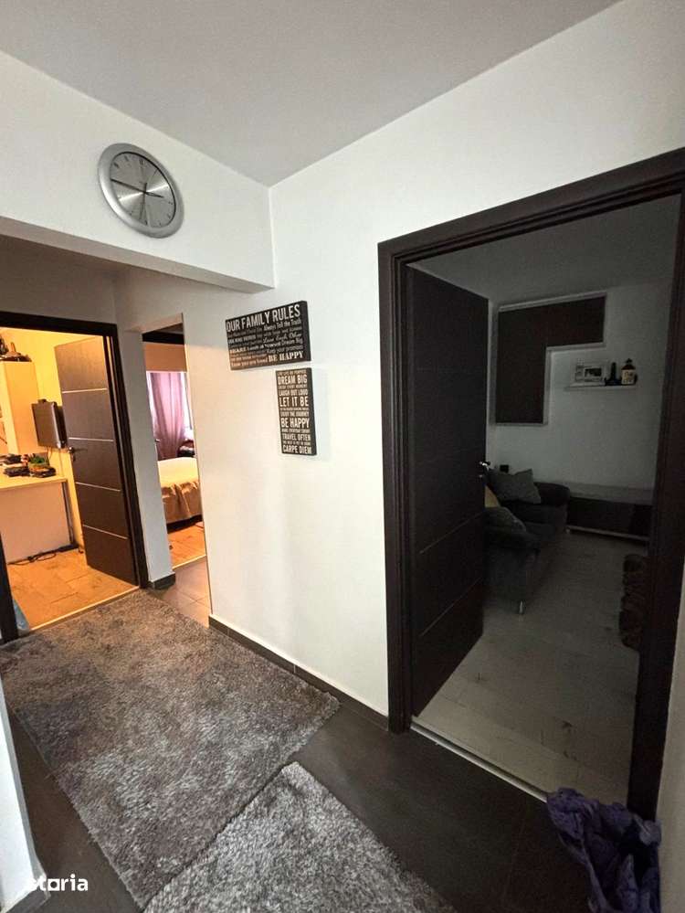 De vânzare apartament 3 camere decomandat Între Lacuri-7