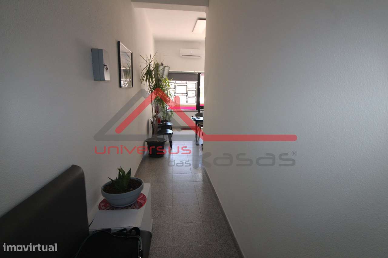 Moradia Térrea Geminada V2 com Quintal em Pinhal Novo-10