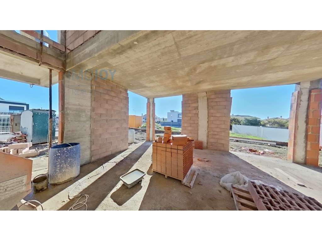 Fantástica Moradia T4 com Jardim e Piscina - Grande imagem: 5/48