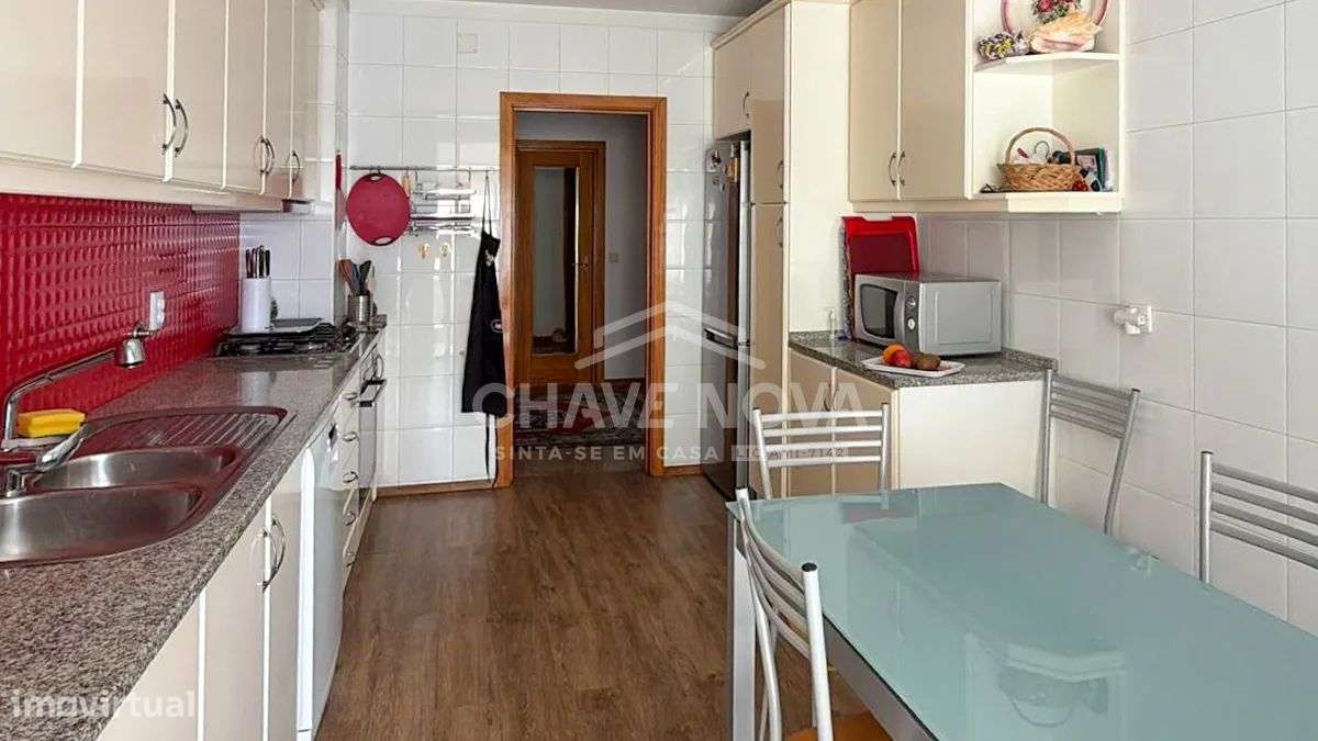 T3 Condominio Fechado c/ Garagem Box em Vilar do Paraíso-13