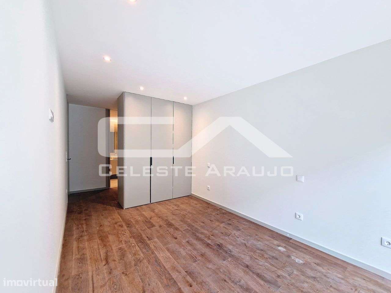 Apartamento T3 Novo em Espinho, com vista mar-38