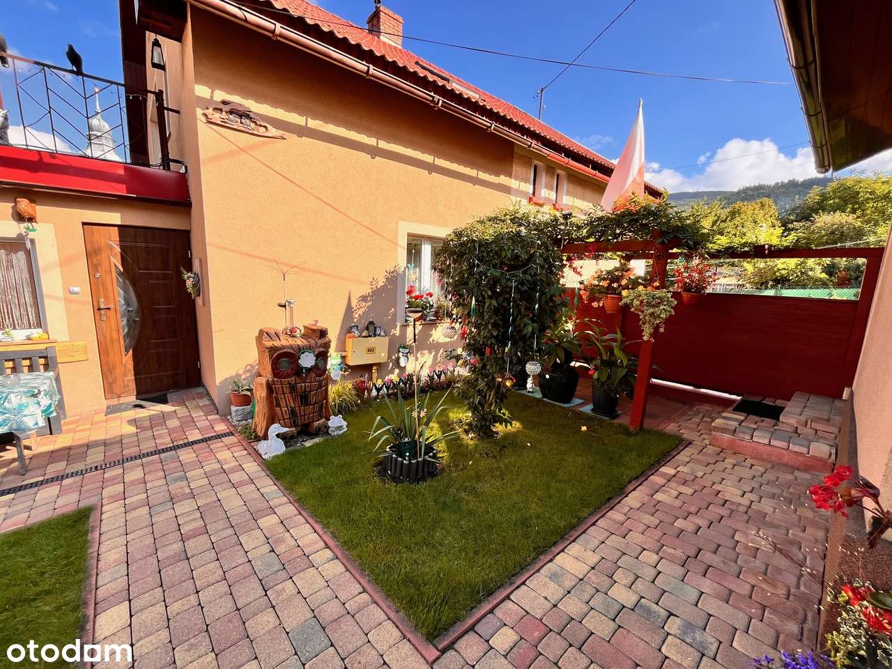 Połowa bliźniaka w Walimiu z uroczym widokiem na Góry Sowie-5