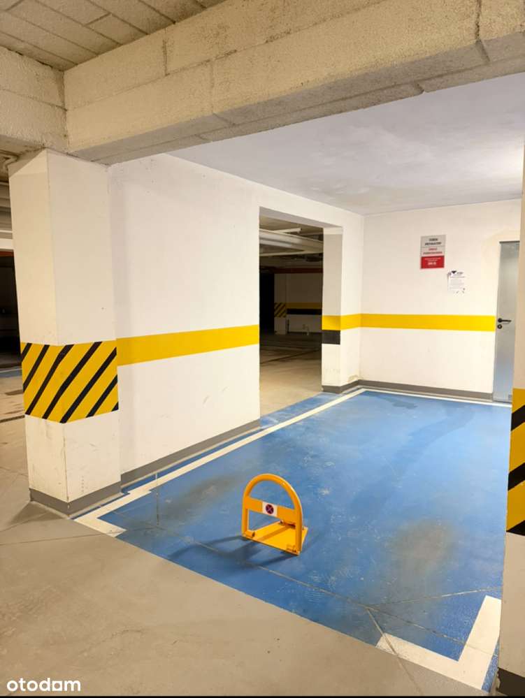 Sprzedam miejsce postojowe w garażu podziemnym, Giżycko. - Pełny obrazek: 2/4