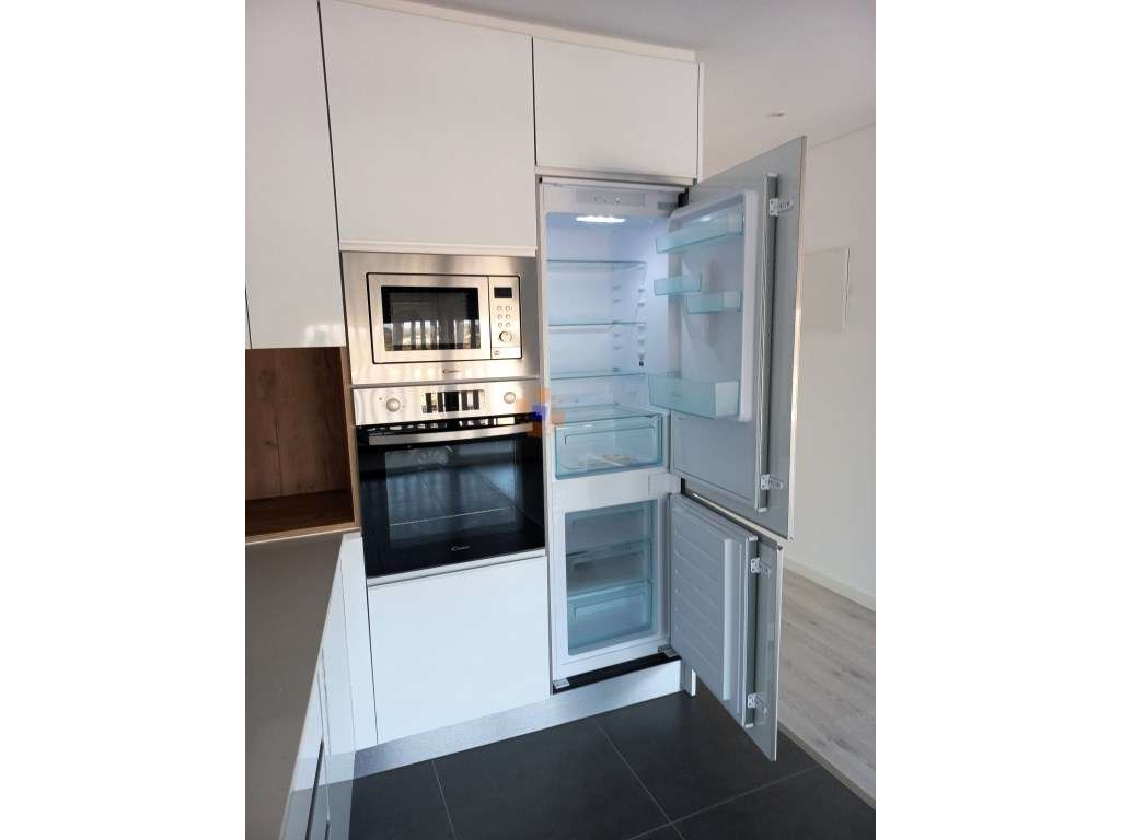 Apartamento T3 a estrear em Santa Marta do Pinhal com Parqueamento - Grande imagem: 3/11