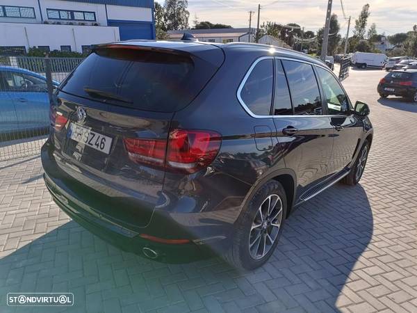 BMW X5 25 d sDrive Comfort 7L - 3