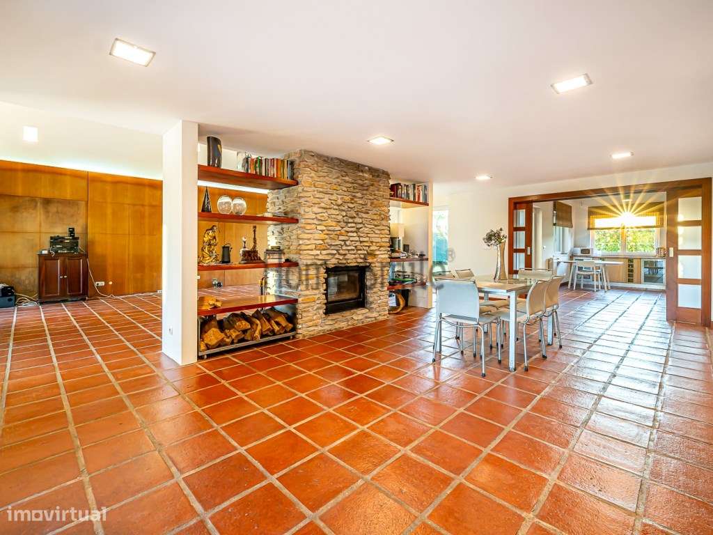 MORADIA LUXO STO ESTEVÃO. PISCINA. GARAGEM. COURT TÉNIS-22