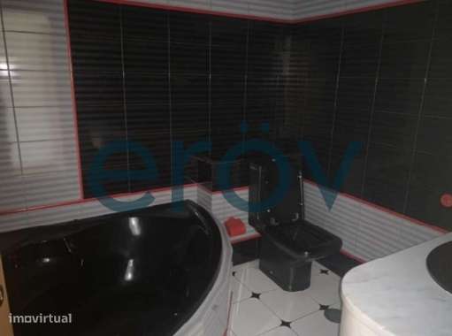 Moradia Unifamiliar com Piscina em Azurém, Guimarães – Próxima da Univ-15