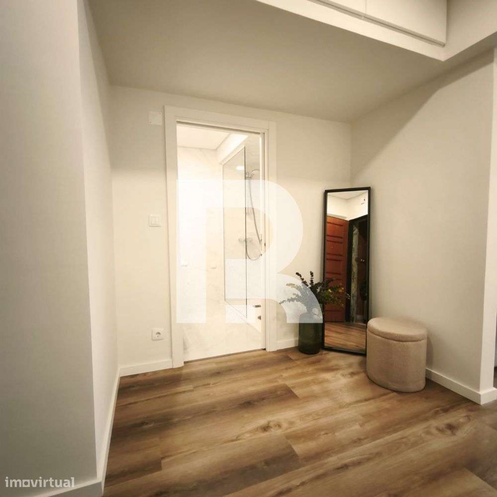Apartamento T3 totalmente remodelado em Benfica-10