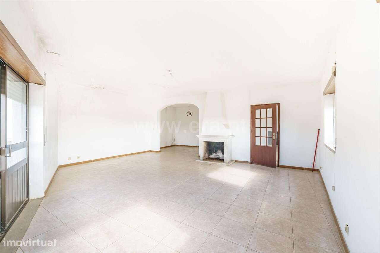 Moradia Isolada T4 / Fundão, Vales Pêro Viseu-13