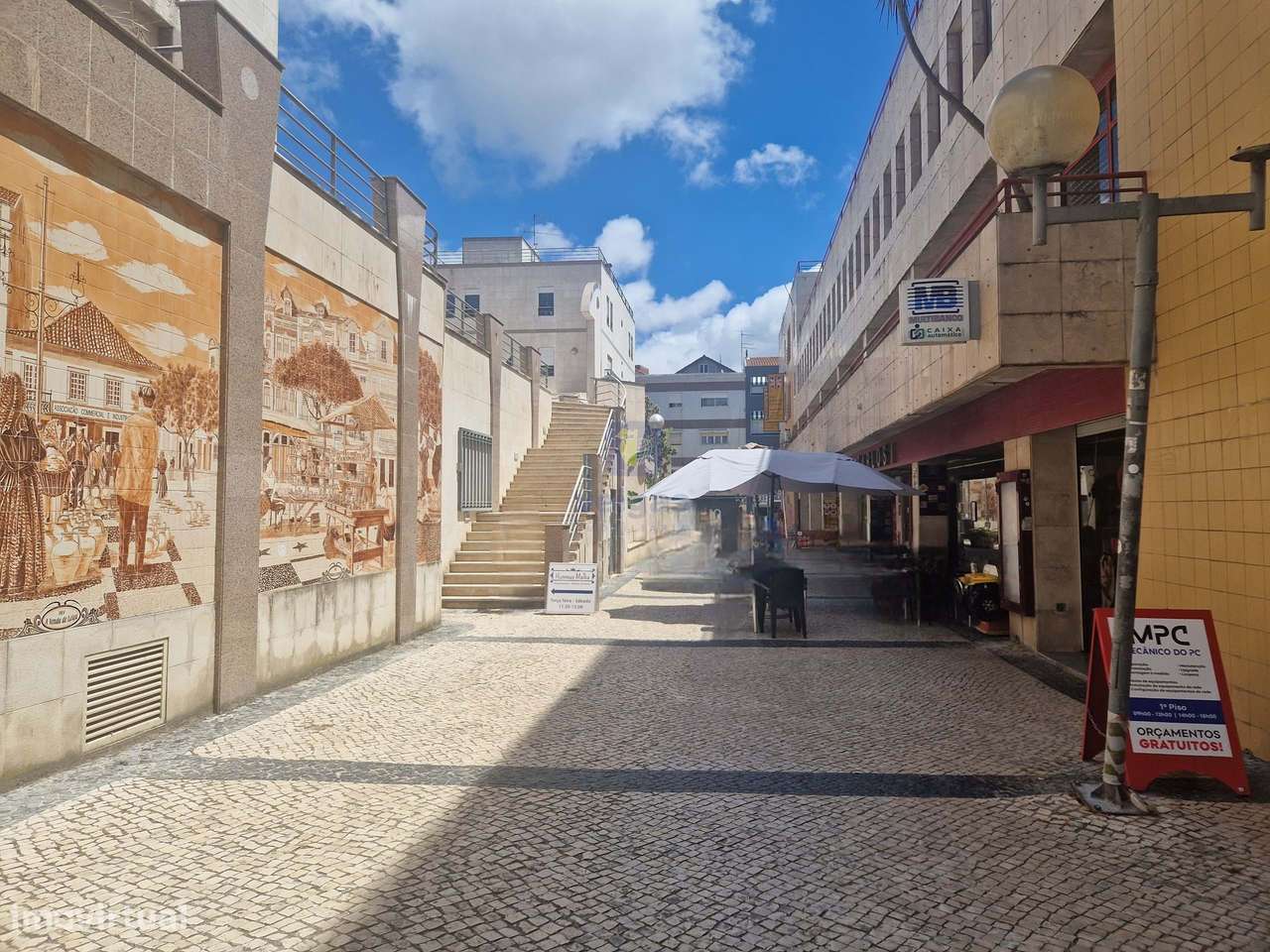 Apartamento T1 Novo no Centro de Caldas da Rainha com 2 lugares de est-19