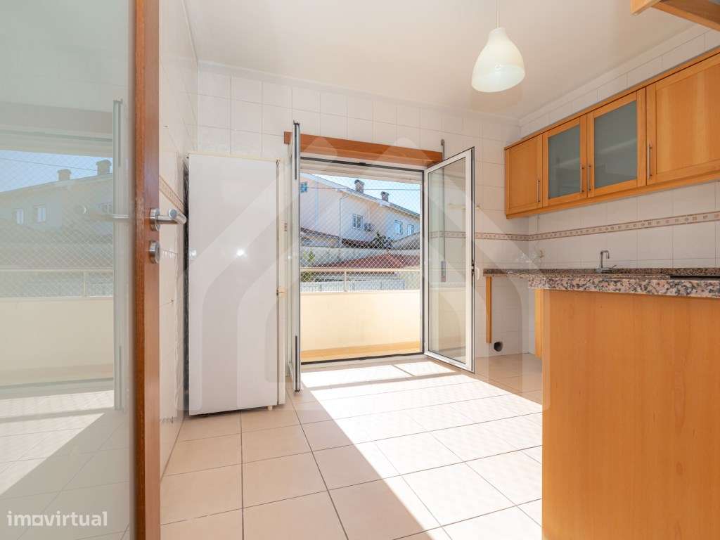 Apartamento T2 com sótão | Ceira-7