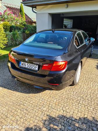 BMW Seria 5 525d xDrive - 6